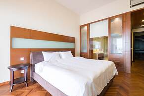 Home Suites by Marina