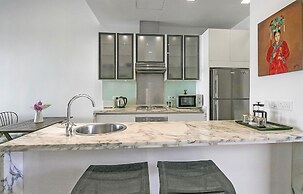 Home Suites by Marina