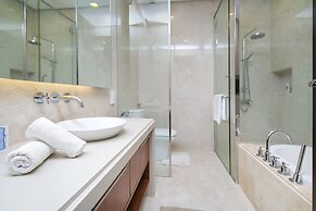 Home Suites by Marina