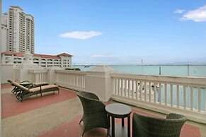 Home Suites by Marina