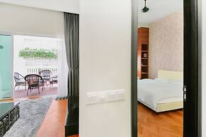 Home Suites by Marina