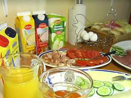 B&B Retro - Guesthouse Kupittaa