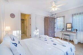 Mavi Deniz Konuk Evi