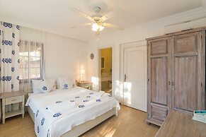 Mavi Deniz Konuk Evi