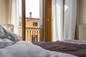 Dorsoduro Charme Apartments