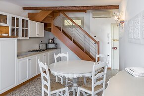 Dorsoduro Charme Apartments
