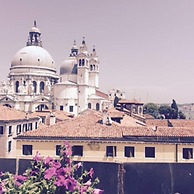 Dorsoduro Charme Apartments