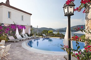 Swan Lake Boutique Hotel - Adults Only