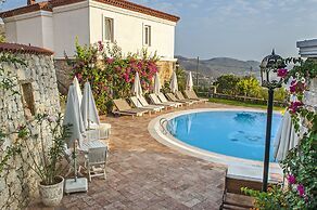 Swan Lake Boutique Hotel - Adults Only