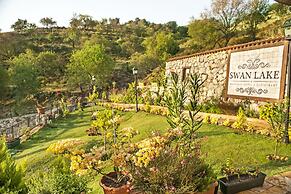 Swan Lake Boutique Hotel - Adults Only