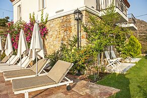 Swan Lake Boutique Hotel - Adults Only