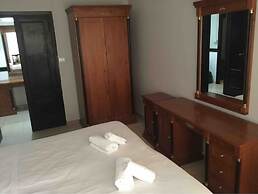 Iron Bridge Accomodation