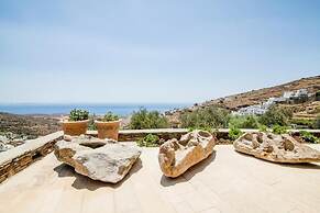 Aeolis Tinos Suites