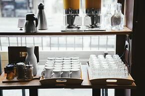 Langley Hotel Victors