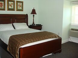 The City Hotel Bar & Grill