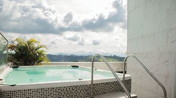 Punta Diamante Premium Hotel