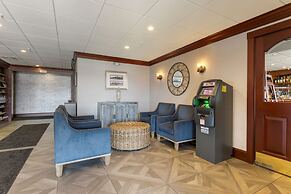 Union Bluff Hotel & Meeting House