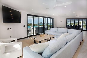Tamarind Hills Resort & Villas