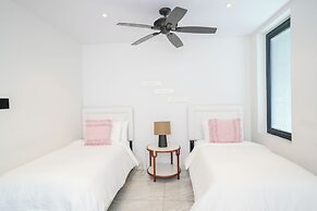 Tamarind Hills Resort & Villas