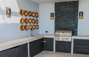 Tamarind Hills Resort & Villas