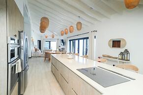 Tamarind Hills Resort & Villas