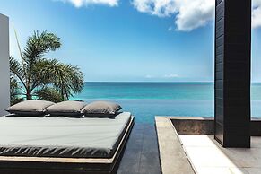 Tamarind Hills Resort & Villas