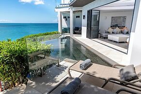 Tamarind Hills Resort & Villas