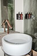 Tamarind Hills Resort & Villas