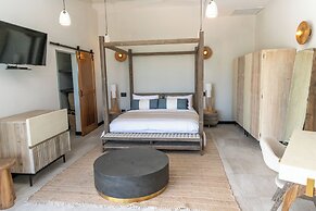 Tamarind Hills Resort & Villas