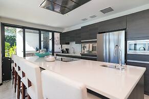 Tamarind Hills Resort & Villas