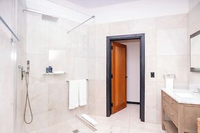 Tamarind Hills Resort & Villas