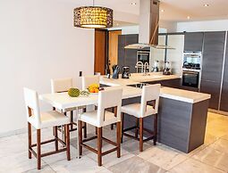 Tamarind Hills Resort & Villas