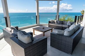 Tamarind Hills Resort & Villas