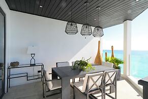 Tamarind Hills Resort & Villas