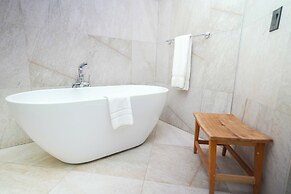 Tamarind Hills Resort & Villas