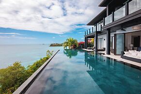 Tamarind Hills Resort & Villas