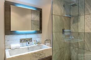 Tamarind Hills Resort & Villas