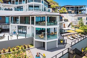 Tamarind Hills Resort & Villas