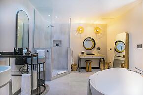 Tamarind Hills Resort & Villas