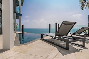 Tamarind Hills Resort & Villas