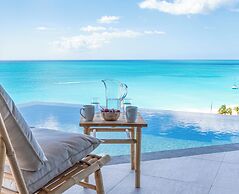 Tamarind Hills Resort & Villas