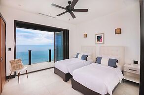 Tamarind Hills Resort & Villas