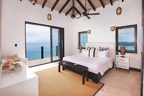 Tamarind Hills Resort & Villas