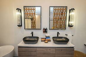 Tamarind Hills Resort & Villas