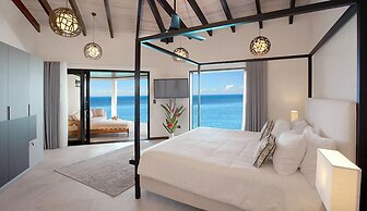 Tamarind Hills Resort & Villas