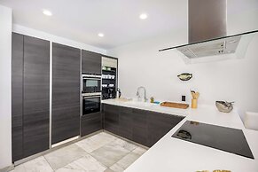 Tamarind Hills Resort & Villas