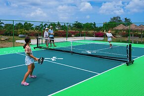 Tamarind Hills Resort & Villas