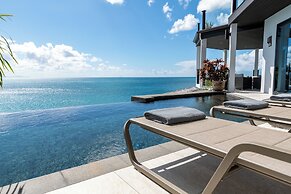 Tamarind Hills Resort & Villas