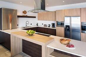 Tamarind Hills Resort & Villas