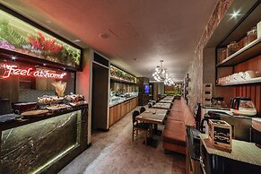 Ayramin Deluxe Hotel